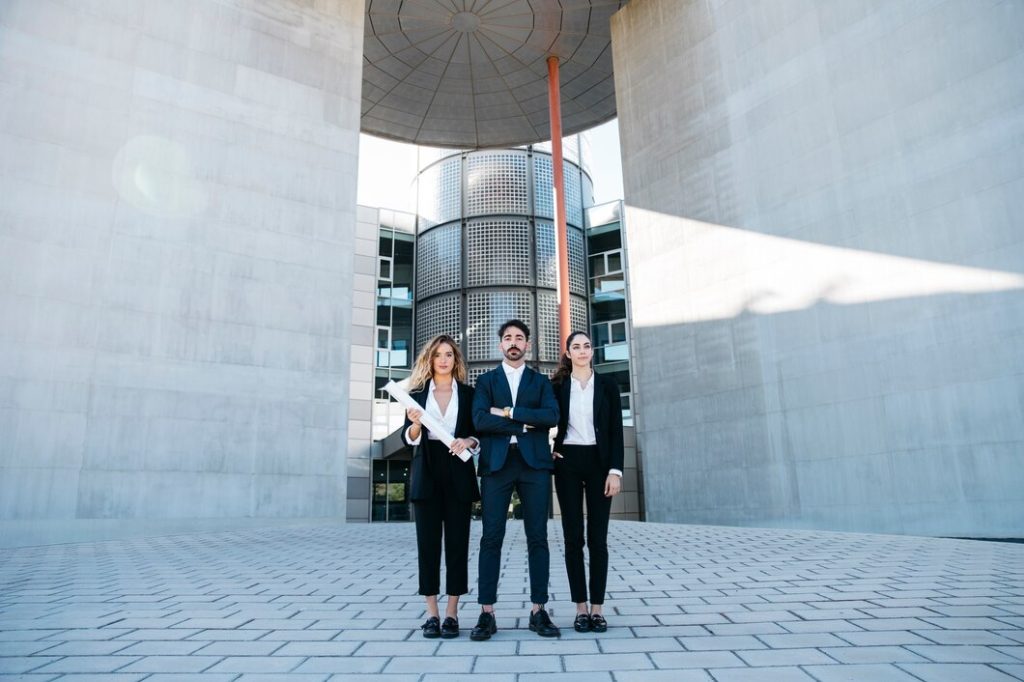 How Dubai Real Estate Lawyers Protect Buyers Through Escrow and Payment Safeguards